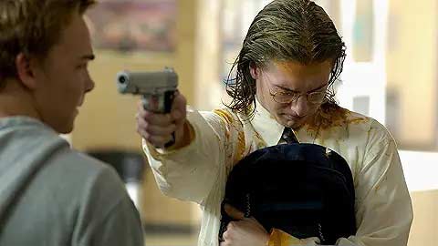 The gun - Degrassi The Next Generation