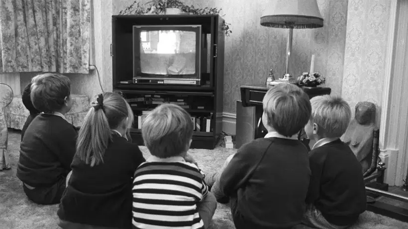 watching black and white TV1